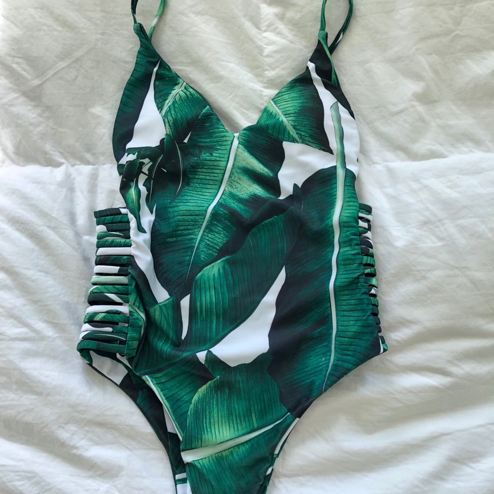 One piece swimsuit